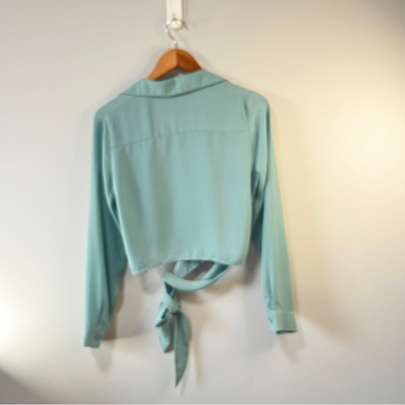 Forever 21 Sheer Crop Top Size Medium - Picture 4 of 8